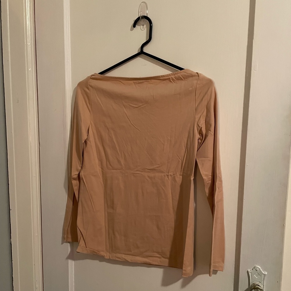 COS stretch long sleeve bateaux/boatneck/slash neck shirt nude/beige Sz. S